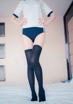 动漫男主拿到了一辆车一开始不能用_国语配音超清
