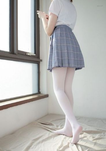 末满18禁止进入_4K在线观看